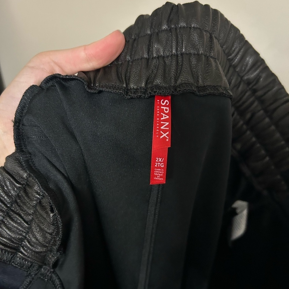 Spanx Leather Like Jogger Pant - Picture 10 of 11